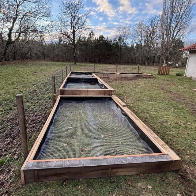 pierre feuille terreau jardinier paysagiste elagueur 21