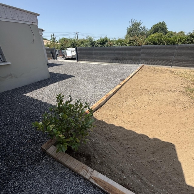 pierre feuille terreau jardinier paysagiste elagueur 121